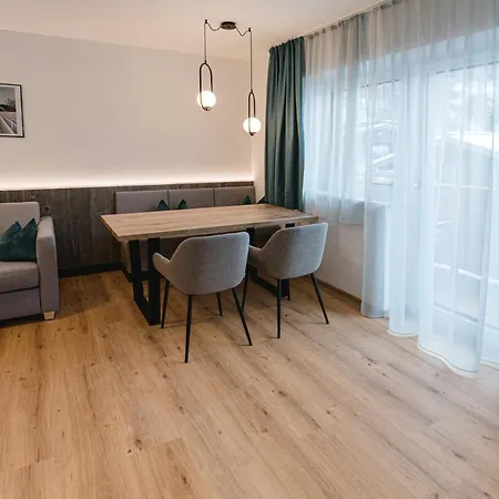 Winkler Apartment